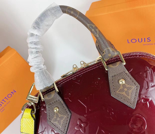 ルイヴィトンバッグ素材ディテール